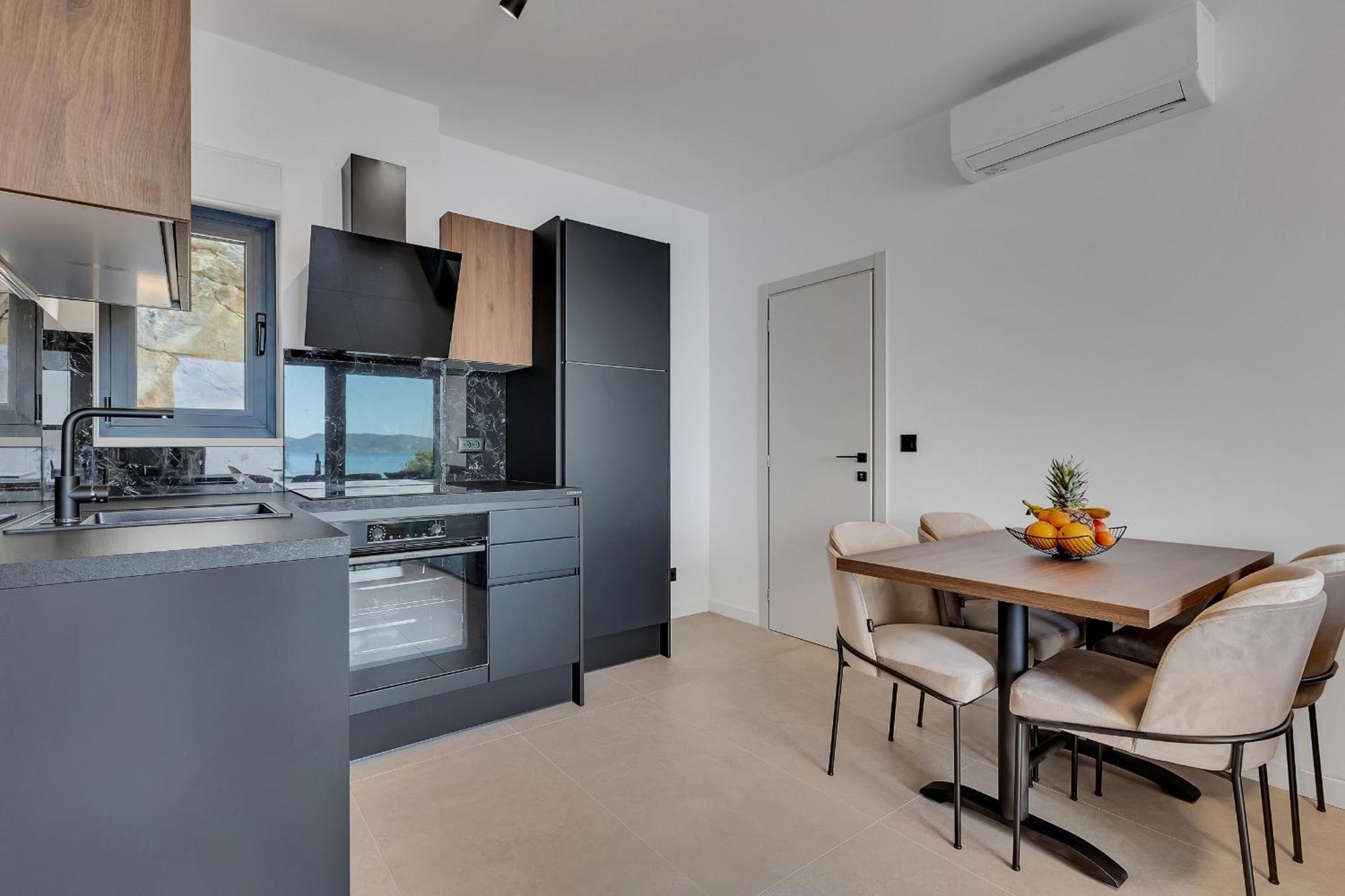 Apartment Lito - Only 50m From Sea! - Makarska Exklusiv *